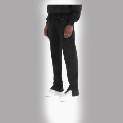 INTARSIA INITIAL SWEATPANT OFF BLACK (1)